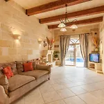 Ferienhaus Centre Island Gozitan & Pool - Happy Kerċem