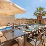 Centre Island Gozitan & Pool - Happy * Kerċem