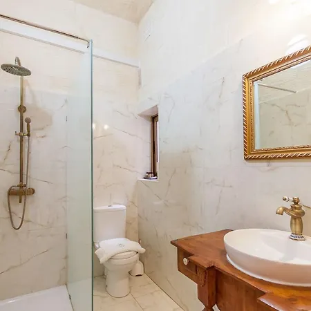 Centre Island Gozitan & Pool - Happy Ferienhaus *