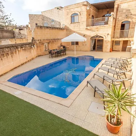 Centre Island Gozitan & Pool - Happy Semesterbostad *