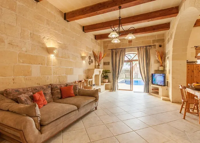 Holiday home Centre Island Gozitan & Pool - Happy Kercem