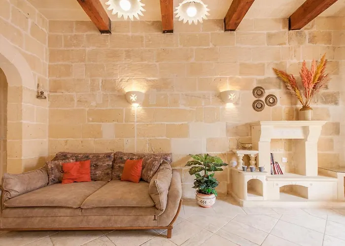 Centre Island Gozitan & Pool - Happy Vakantiehuis