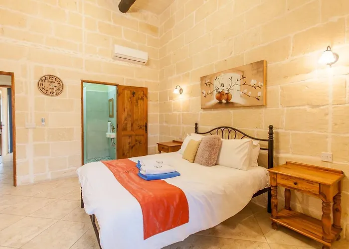Vakantiehuis Centre Island Gozitan & Pool - Happy *